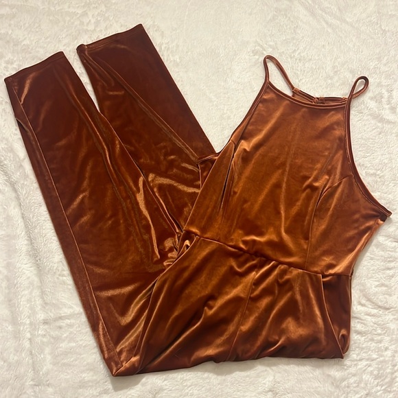 Urban Outfitters Naomi Velvet Terra Cotta Jumpsuit - Picture 2 of 6